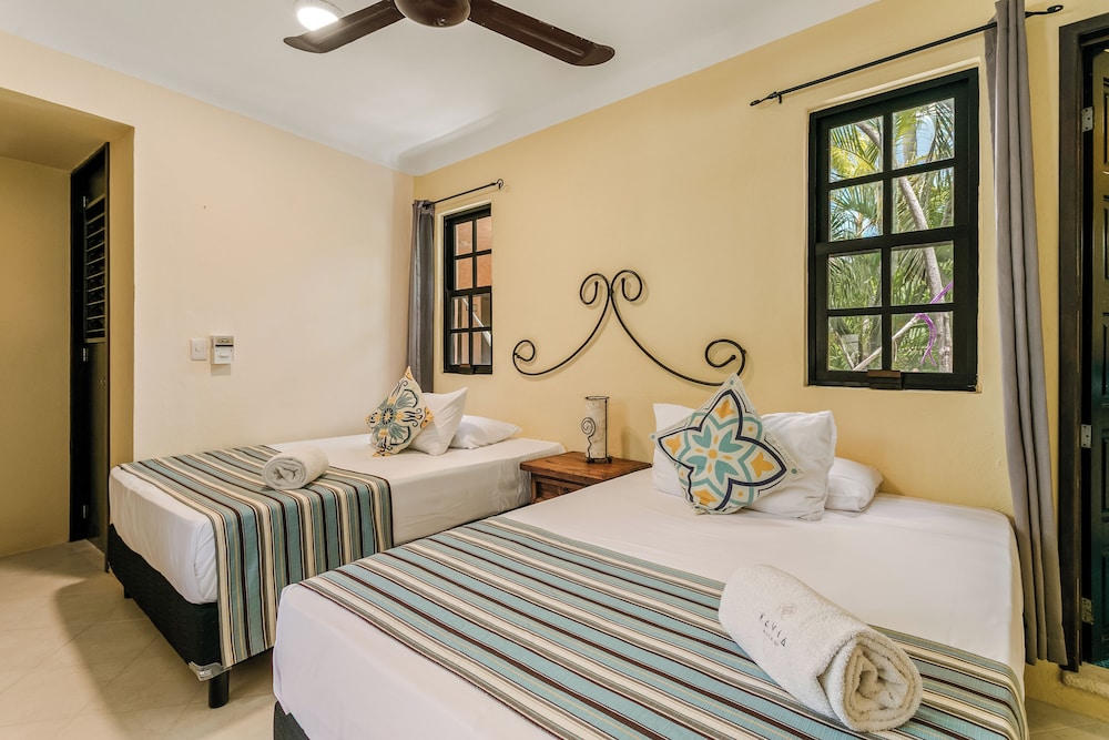 Hotel Barrio Latino — Hotel rooms in Playa del Carmen, Quintana Roo