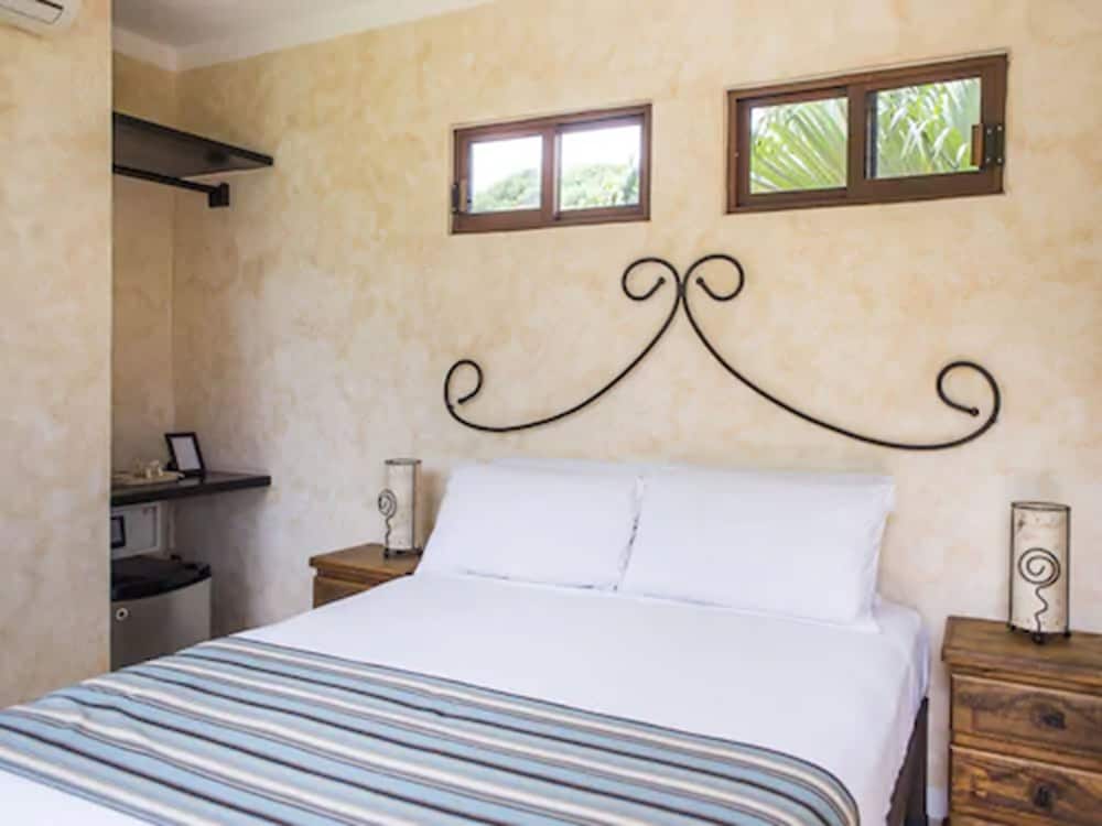 Hotel Barrio Latino — Hotel rooms in Playa del Carmen, Quintana Roo