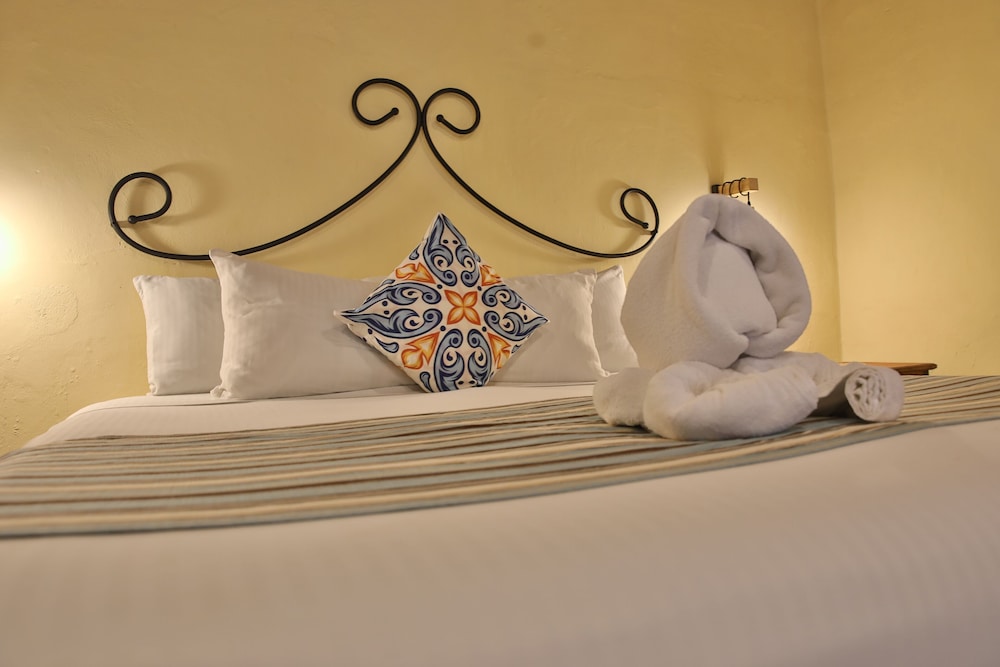 Hotel Barrio Latino — Hotel rooms in Playa del Carmen, Quintana Roo