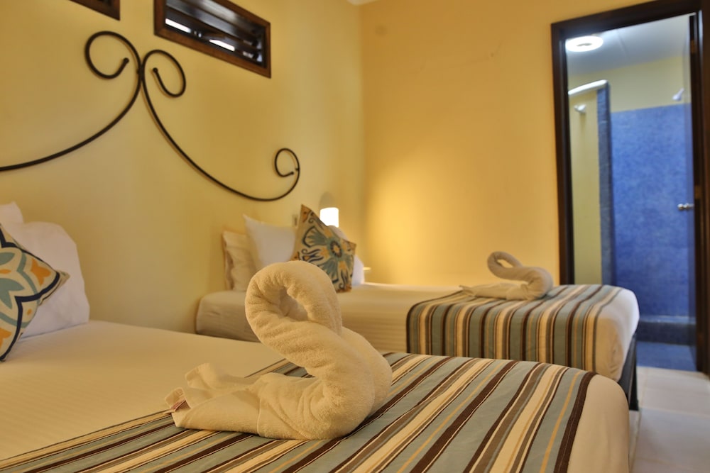 Hotel Barrio Latino — Hotel rooms in Playa del Carmen, Quintana Roo