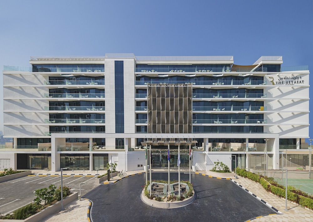 The Retreat Palm Dubai MGallery by Sofitel — Hotel building in Dubai