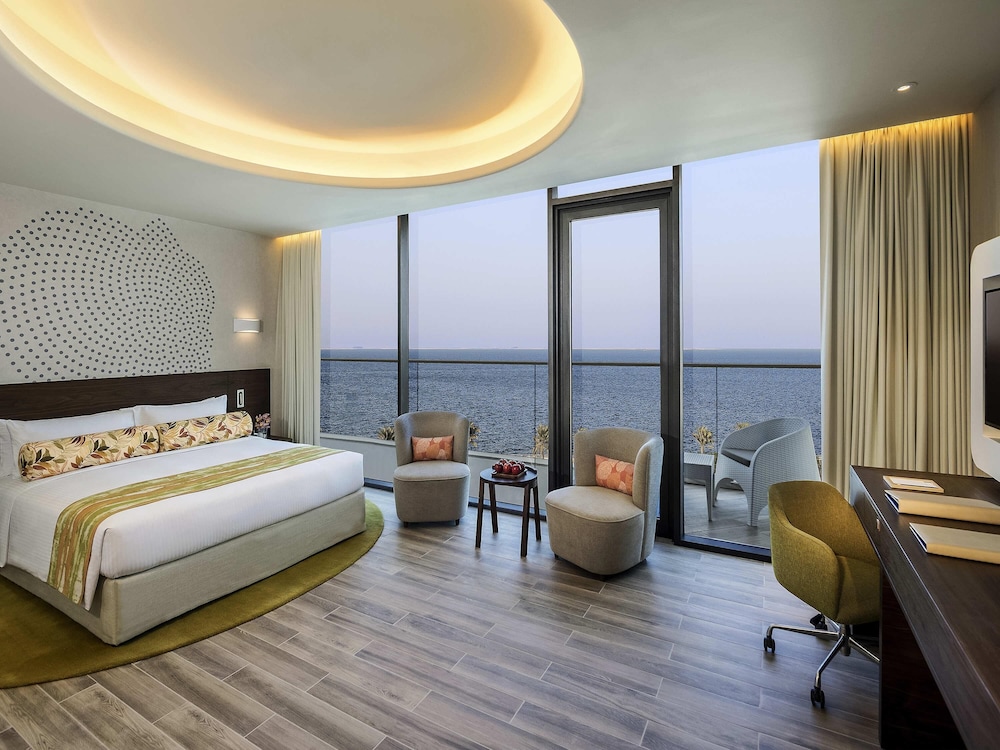 The Retreat Palm Dubai MGallery by Sofitel — Hotel rooms in Dubai