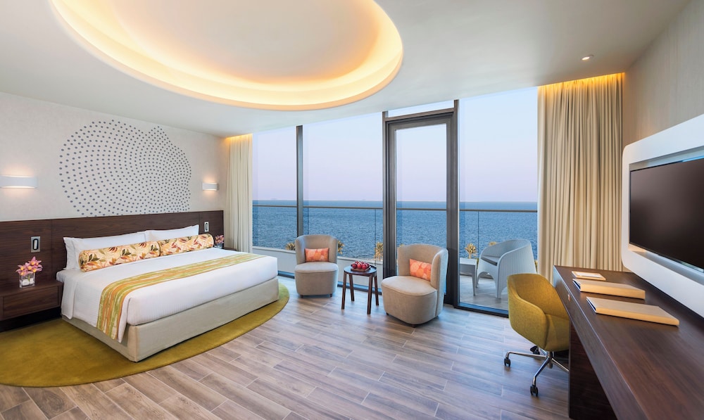 The Retreat Palm Dubai MGallery by Sofitel — Hotel rooms in Dubai