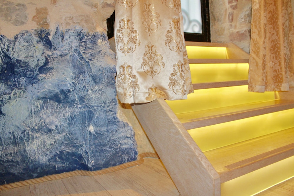 Heritage Palace Varos - MAG Quaint & Elegant Boutique Hotels — Hotel building in Split, Split-Dalmatia