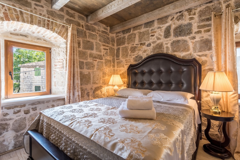 Heritage Palace Varos - MAG Quaint & Elegant Boutique Hotels — Hotel rooms in Split, Split-Dalmatia