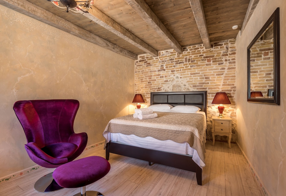 Heritage Palace Varos - MAG Quaint & Elegant Boutique Hotels — Hotel rooms in Split, Split-Dalmatia