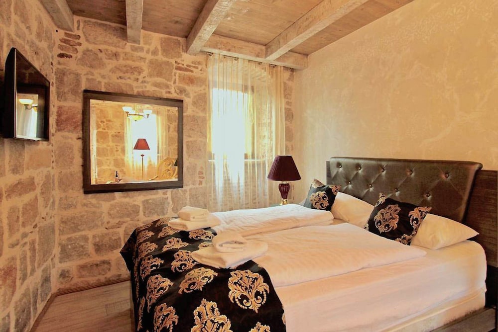 Heritage Palace Varos - MAG Quaint & Elegant Boutique Hotels — Hotel rooms in Split, Split-Dalmatia