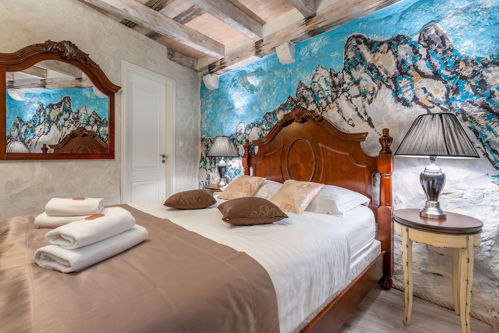 Heritage Palace Varos - MAG Quaint & Elegant Boutique Hotels — Hotel rooms in Split, Split-Dalmatia