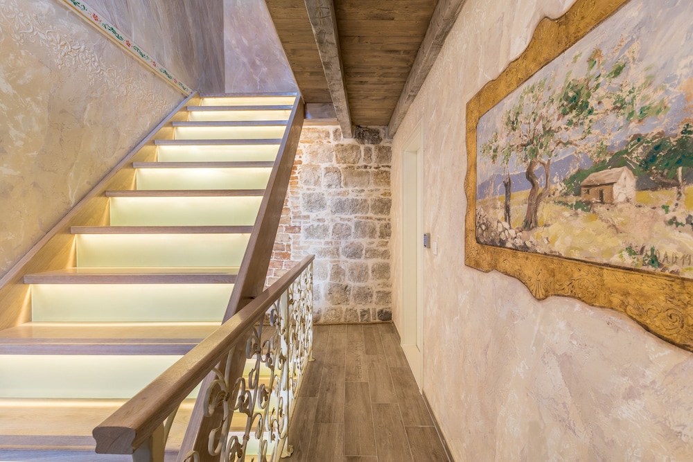 Heritage Palace Varos - MAG Quaint & Elegant Boutique Hotels — Hotel building in Split, Split-Dalmatia