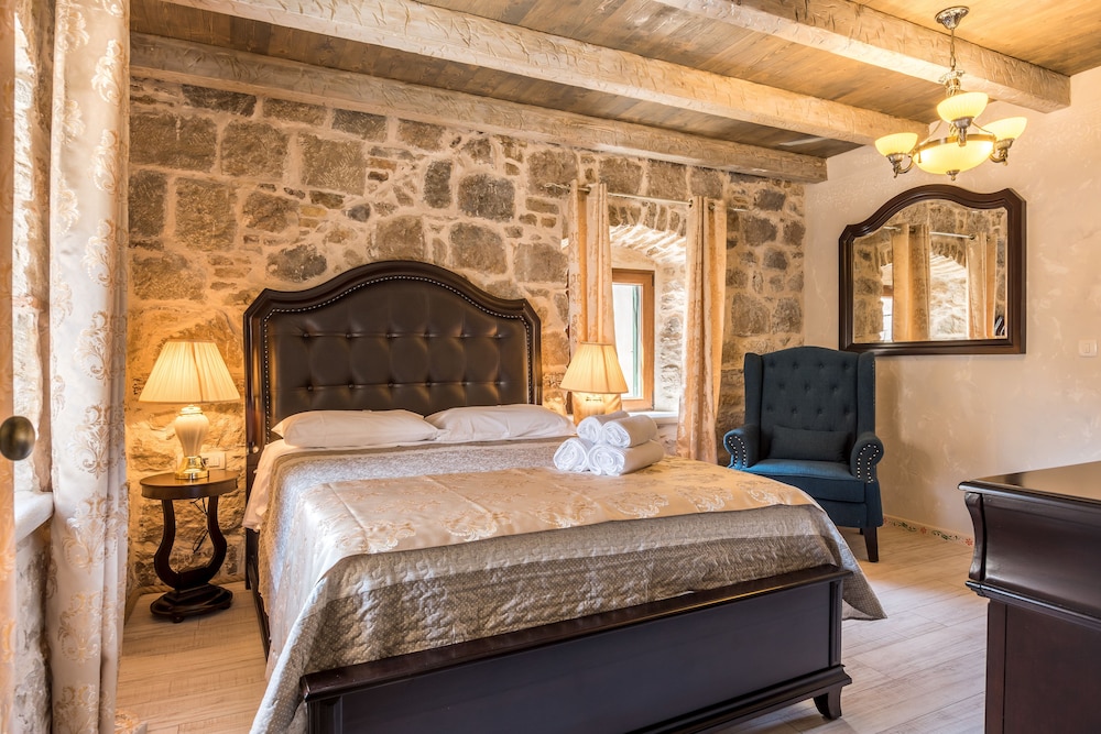 Heritage Palace Varos - MAG Quaint & Elegant Boutique Hotels — Hotel rooms in Split, Split-Dalmatia