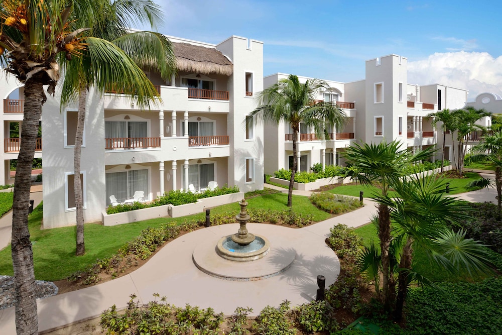 Catalonia Playa Maroma – All Inclusive — Hotel building in Playa del Carmen, Quintana Roo