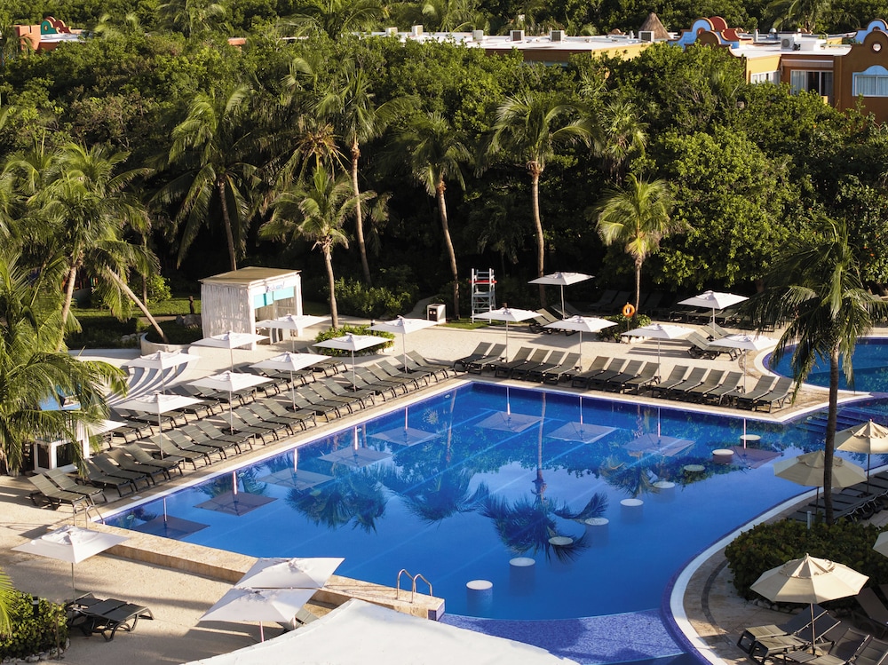 Catalonia Playa Maroma – All Inclusive — Swimming pool in Playa del Carmen, Quintana Roo