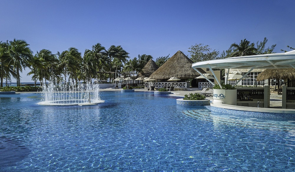 Catalonia Royal Tulum  Adults Only - All Inclusive — Swimming pool in Puerto Aventuras, Quintana Roo