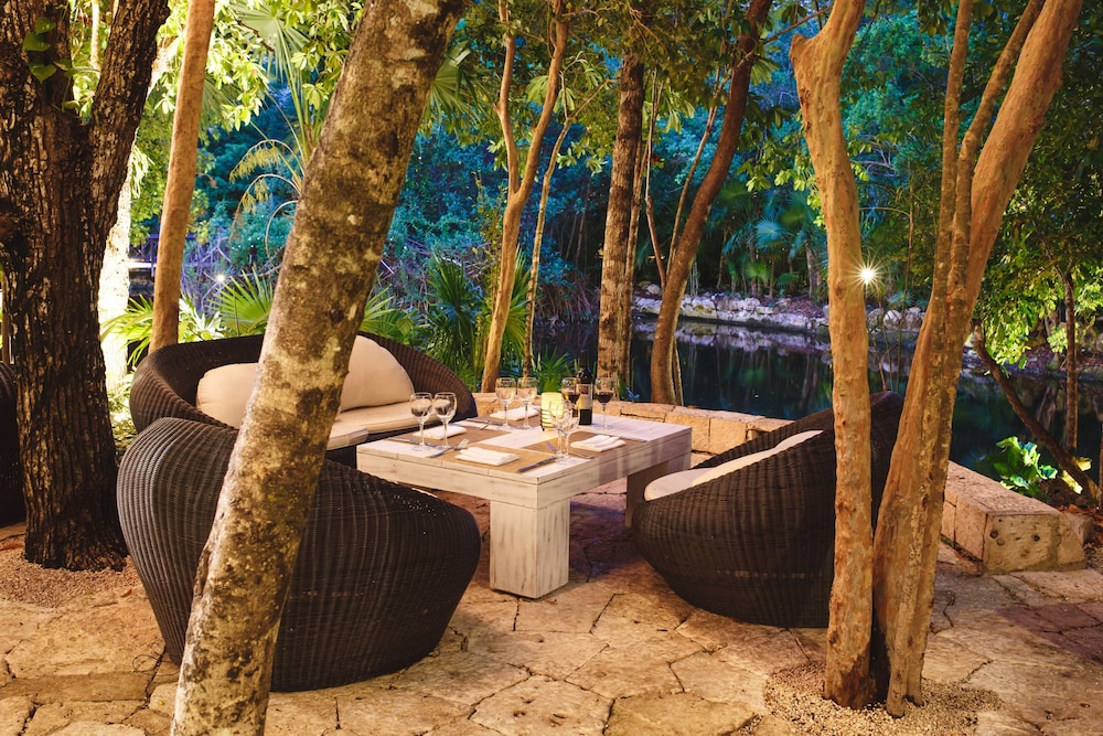 Catalonia Royal Tulum  Adults Only - All Inclusive — Restaurant & bars in Puerto Aventuras, Quintana Roo