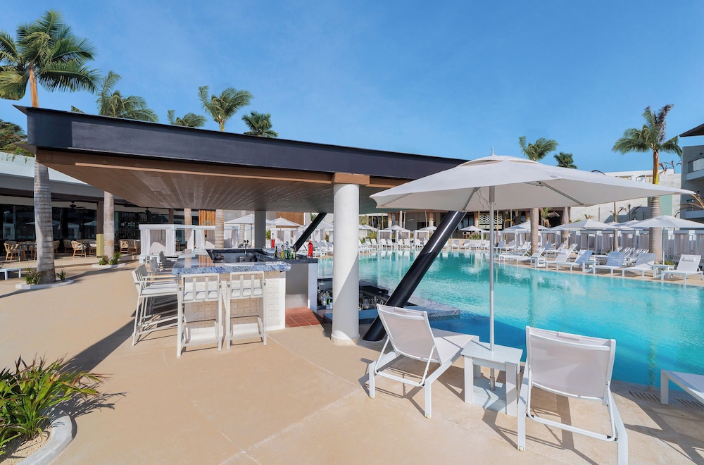 Desire Riviera Maya Resort – All Inclusive, Exclusively for Couples — Restaurant & bars in Puerto Morelos, Quintana Roo