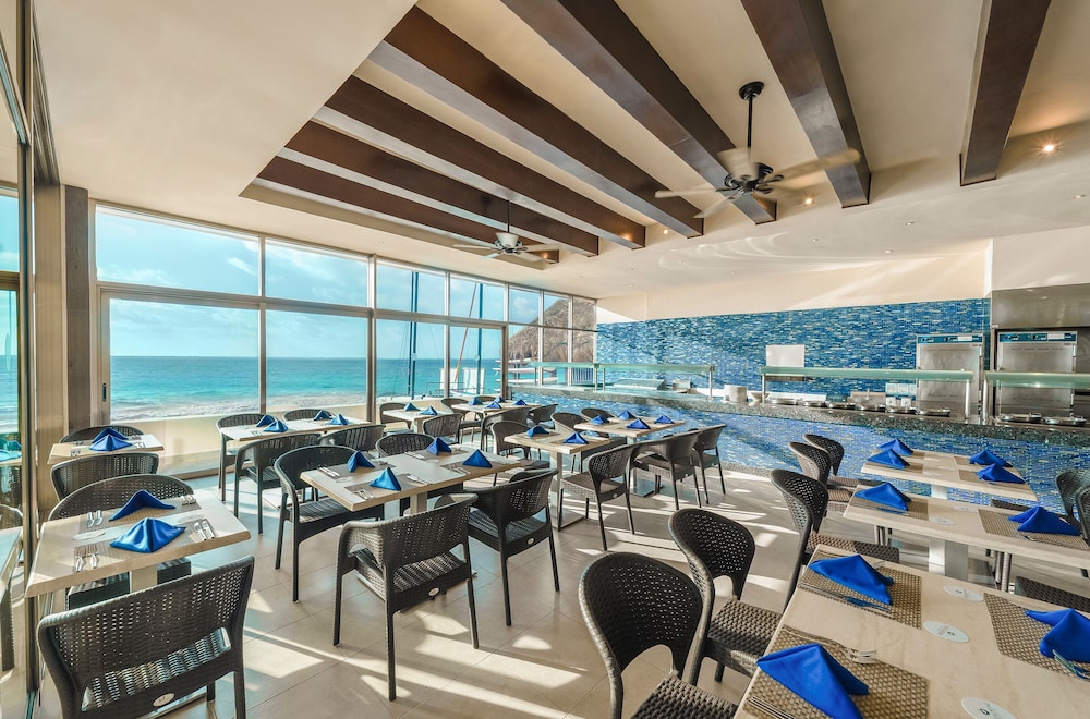 Desire Riviera Maya Resort – All Inclusive, Exclusively for Couples — Restaurant & bars in Puerto Morelos, Quintana Roo