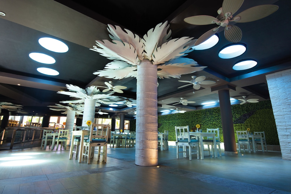 El Dorado Seaside Suites Oceanfront, All & More Inclusive - Adults Only - All inclusive — Restaurant & bars in Xetna, Quintana Roo