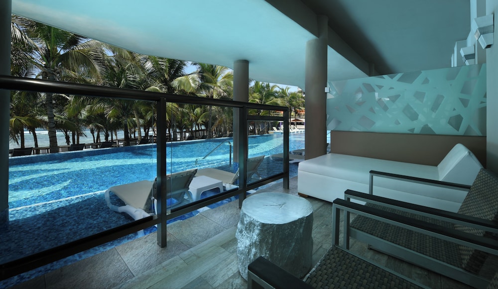 El Dorado Seaside Suites Oceanfront, All & More Inclusive - Adults Only - All inclusive — Hotel rooms in Xetna, Quintana Roo