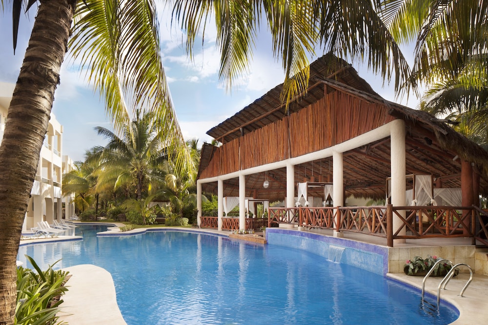 El Dorado Seaside Suites Oceanfront, All & More Inclusive - Adults Only - All inclusive — Swimming pool in Xetna, Quintana Roo