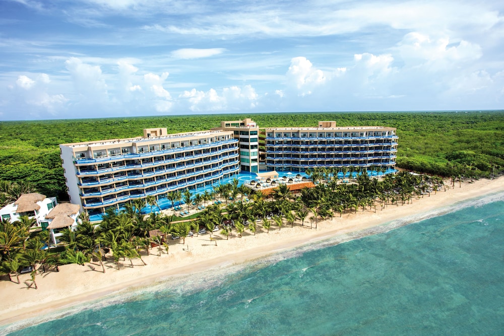 El Dorado Seaside Suites Oceanfront, All & More Inclusive - Adults Only - All inclusive — Hotel building in Xetna, Quintana Roo