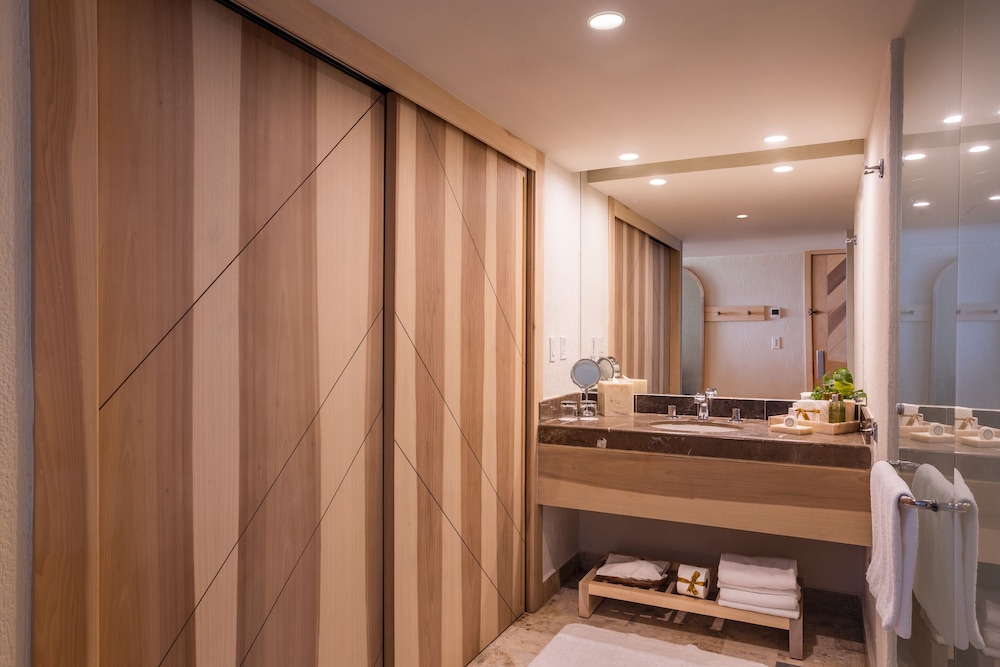 Dreams Aventuras Riviera Maya - All Inclusive — Hotel rooms in Puerto Aventuras, Quintana Roo
