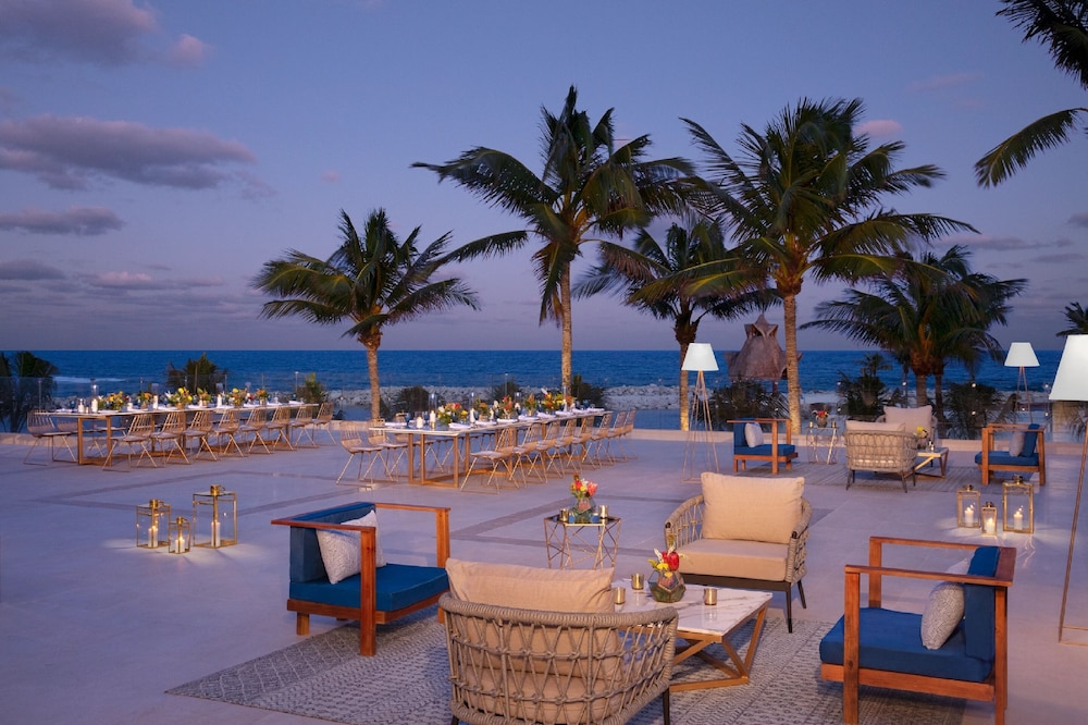 Dreams Aventuras Riviera Maya - All Inclusive — Restaurant & bars in Puerto Aventuras, Quintana Roo