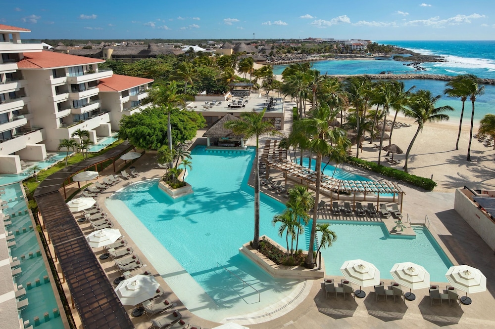 Dreams Aventuras Riviera Maya - All Inclusive — Swimming pool in Puerto Aventuras, Quintana Roo
