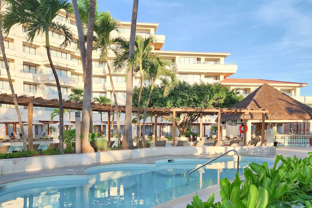 Dreams Aventuras Riviera Maya - All Inclusive — Swimming pool in Puerto Aventuras, Quintana Roo