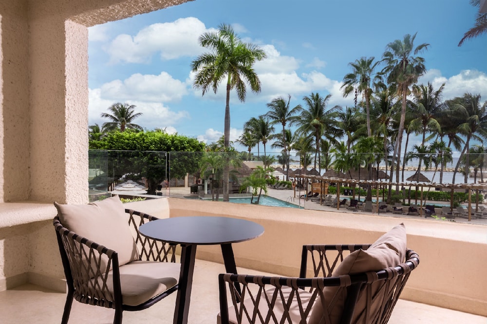 Dreams Aventuras Riviera Maya - All Inclusive — Hotel rooms in Puerto Aventuras, Quintana Roo