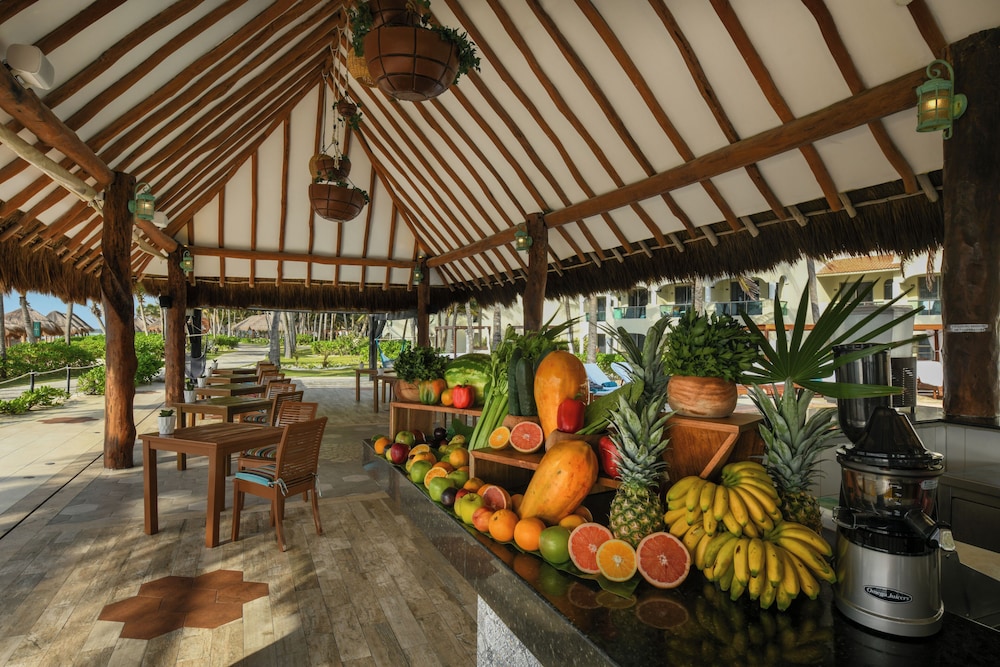 El Dorado Royale, All & More Inclusive Adults Only — Restaurant & bars in Playa del Carmen, Quintana Roo