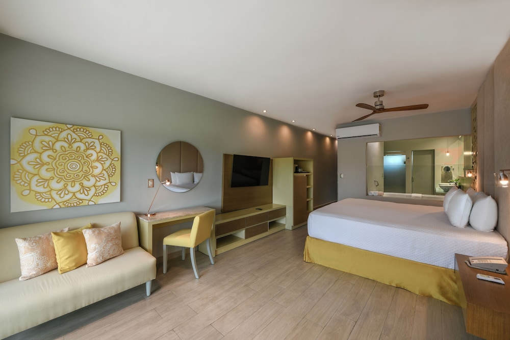 El Dorado Royale, All & More Inclusive Adults Only — Hotel rooms in Playa del Carmen, Quintana Roo