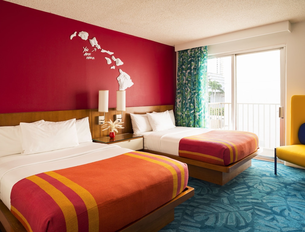 Shoreline Hotel Waikiki — Hotel rooms in Honolulu, Hawaii