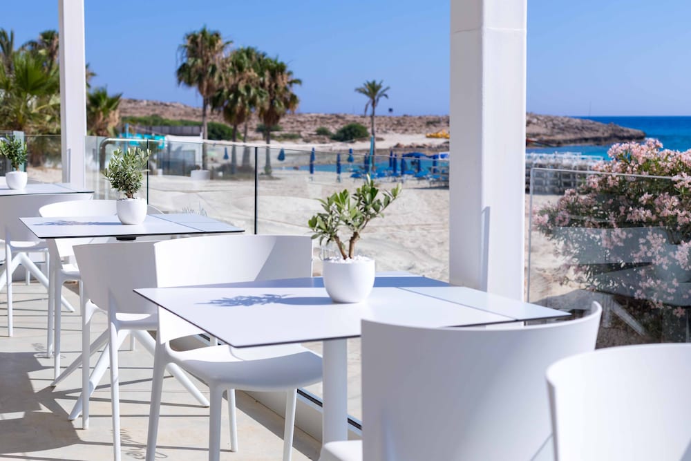 Tasia Maris Beach Hotel and Spa - Adults Only — Restaurant & bars in Ayia Napa, Famagusta Region