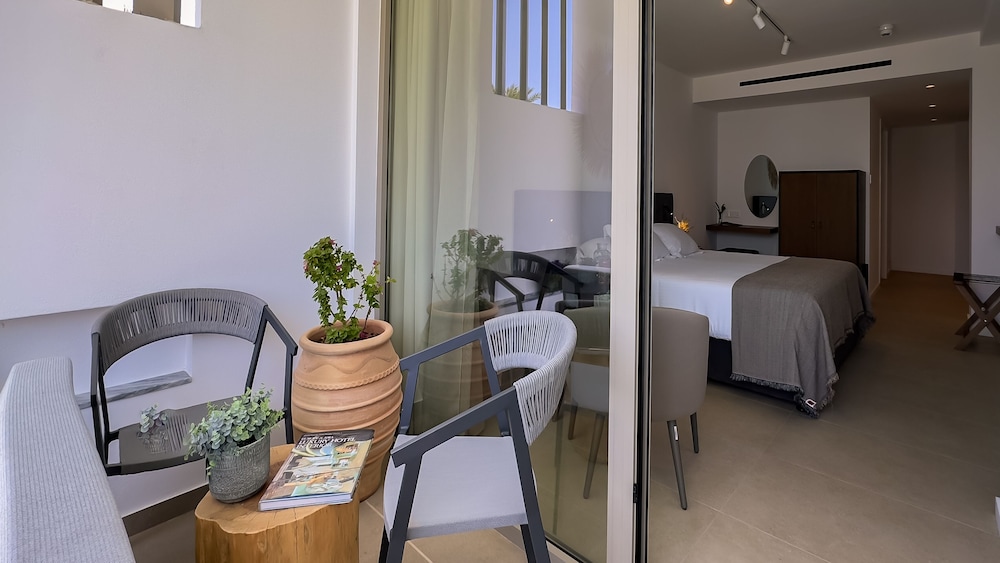 Tasia Maris Beach Hotel and Spa - Adults Only — Hotel rooms in Ayia Napa, Famagusta Region