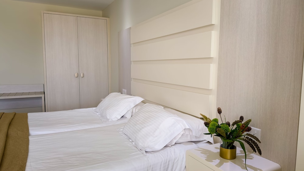 Tasia Maris Beach Hotel and Spa - Adults Only — Hotel rooms in Ayia Napa, Famagusta Region