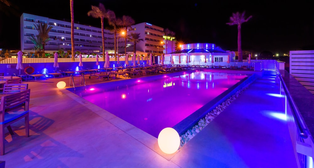 Tasia Maris Beach Hotel and Spa - Adults Only — Swimming pool in Ayia Napa, Famagusta Region