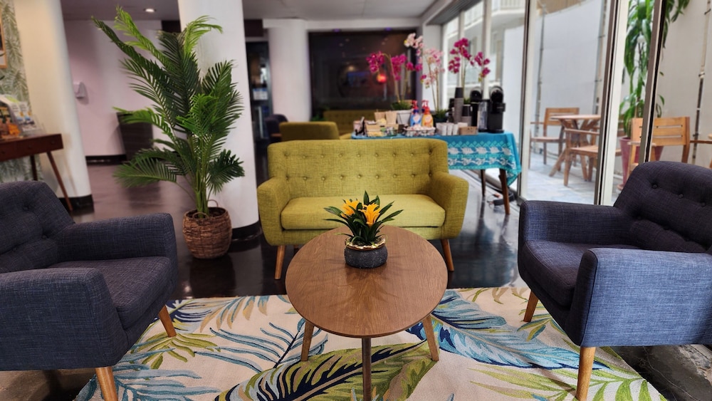 Stay Hotel Waikiki — Hotel building in Honolulu, Hawaii