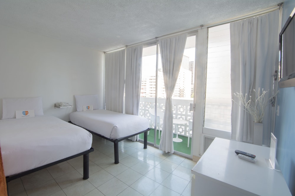 Stay Hotel Waikiki — Hotel rooms in Honolulu, Hawaii