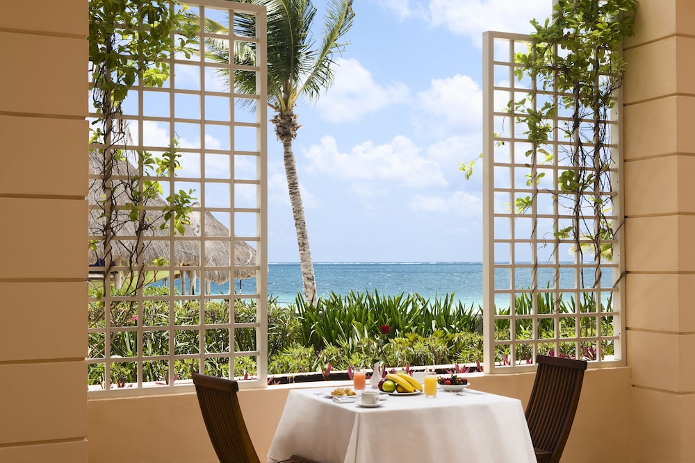 Excellence Riviera Cancun - Adults Only All Inclusive — Restaurant & bars in Puerto Morelos, Quintana Roo
