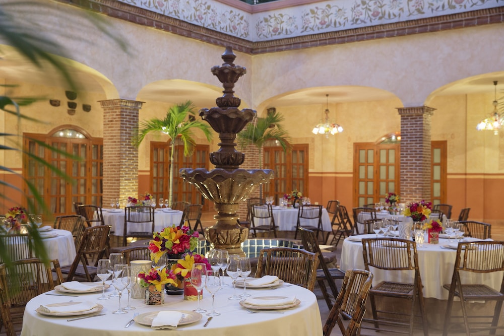 Excellence Riviera Cancun - Adults Only All Inclusive — Restaurant & bars in Puerto Morelos, Quintana Roo