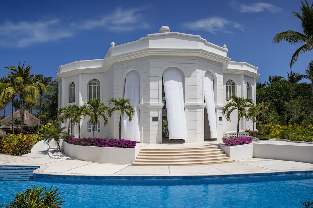 Excellence Riviera Cancun - Adults Only All Inclusive — Hotel building in Puerto Morelos, Quintana Roo