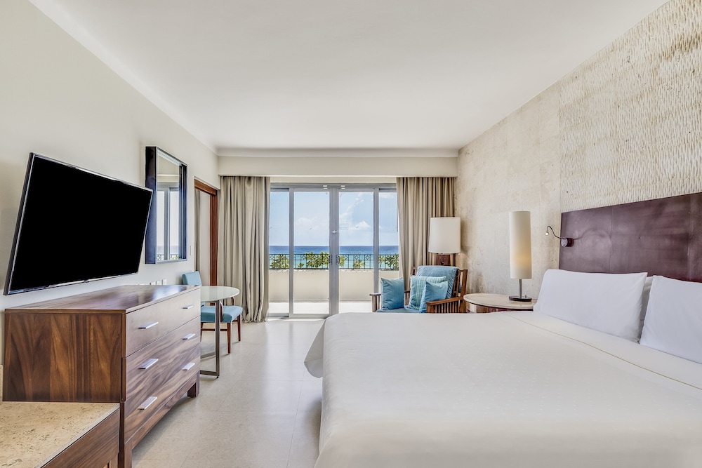 Fiesta Americana Condesa Cancun All Inclusive — Hotel rooms in Cancun, Quintana Roo