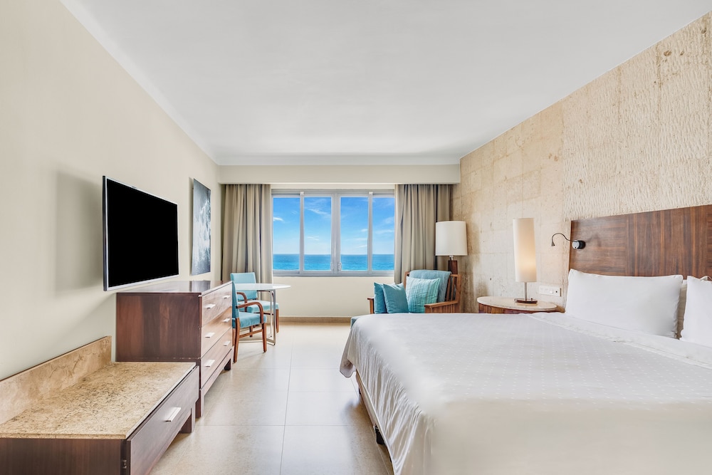Fiesta Americana Condesa Cancun All Inclusive — Hotel rooms in Cancun, Quintana Roo