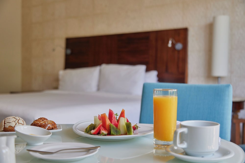 Fiesta Americana Condesa Cancun All Inclusive — Hotel rooms in Cancun, Quintana Roo