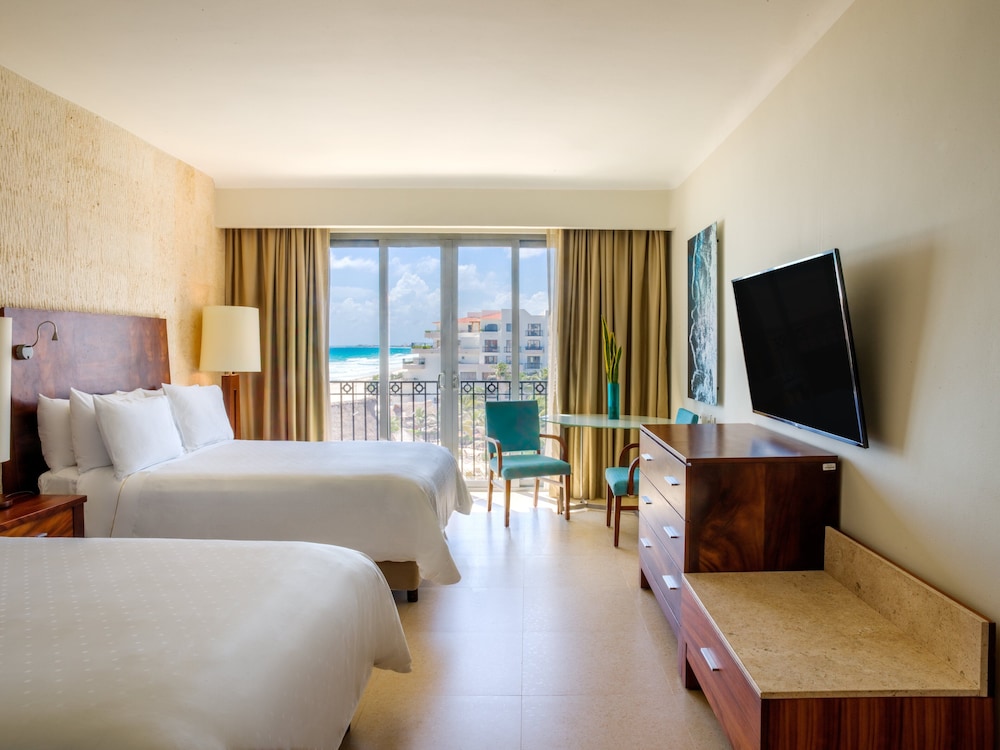 Fiesta Americana Condesa Cancun All Inclusive — Hotel rooms in Cancun, Quintana Roo