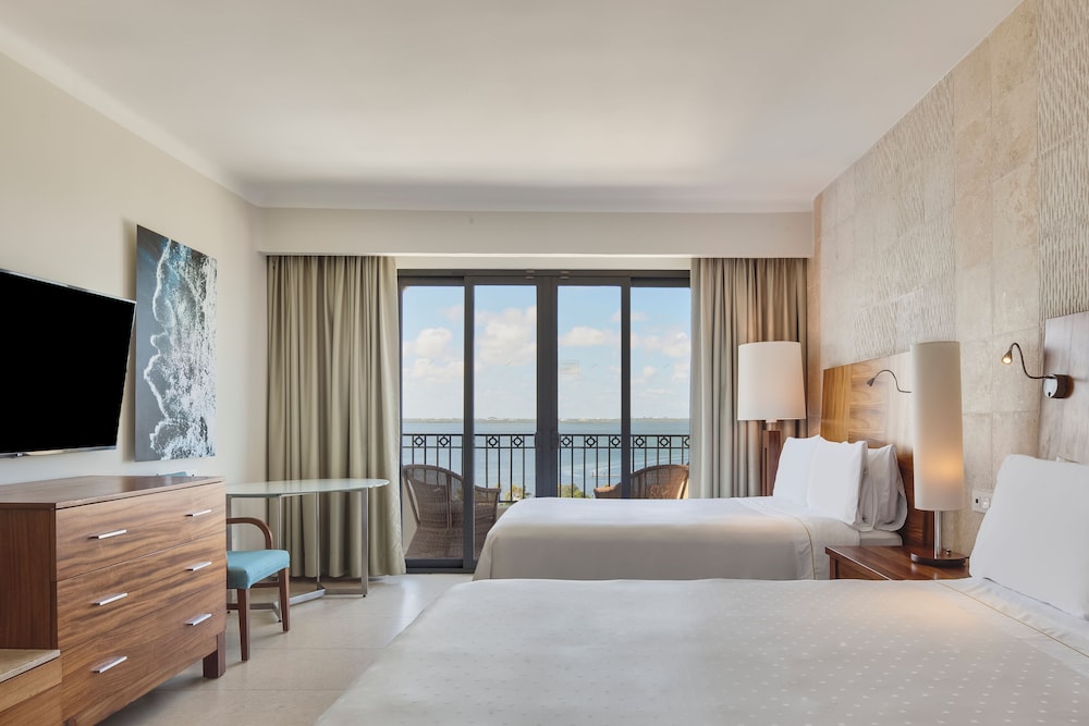 Fiesta Americana Condesa Cancun All Inclusive — Hotel rooms in Cancun, Quintana Roo