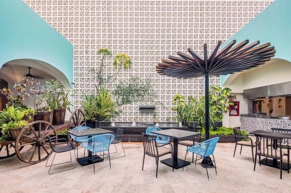 Fiesta Americana Condesa Cancun All Inclusive — Restaurant & bars in Cancun, Quintana Roo