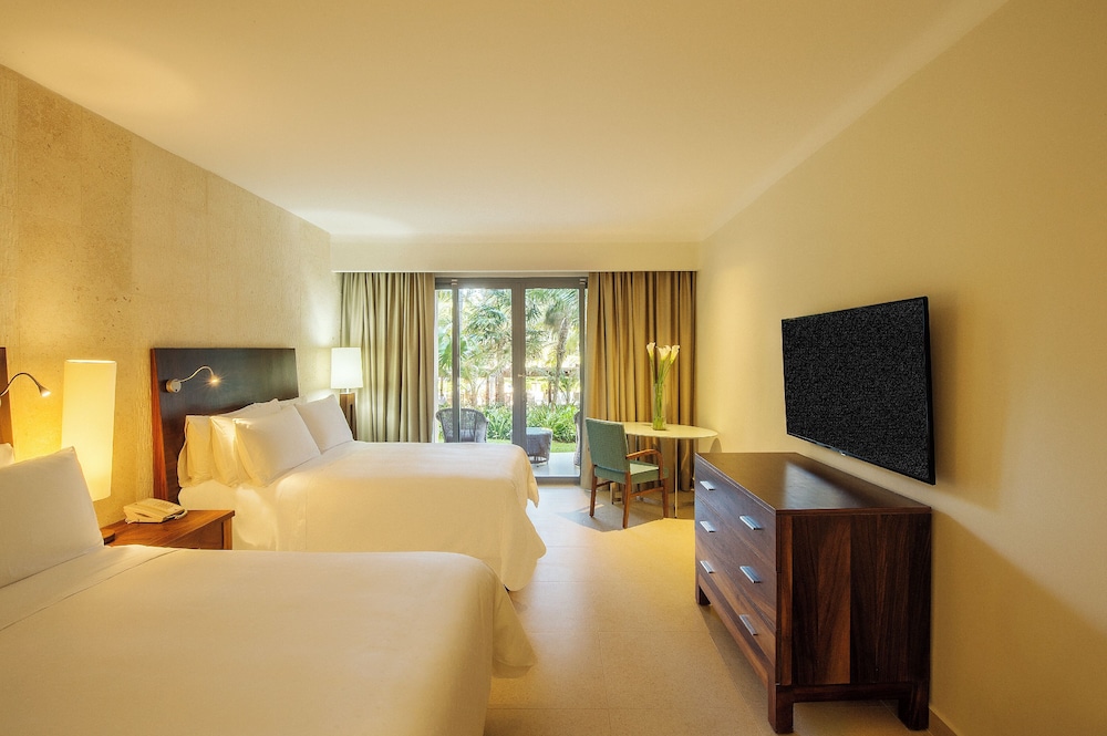 Fiesta Americana Condesa Cancun All Inclusive — Hotel rooms in Cancun, Quintana Roo