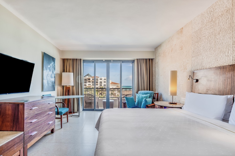 Fiesta Americana Condesa Cancun All Inclusive — Hotel rooms in Cancun, Quintana Roo
