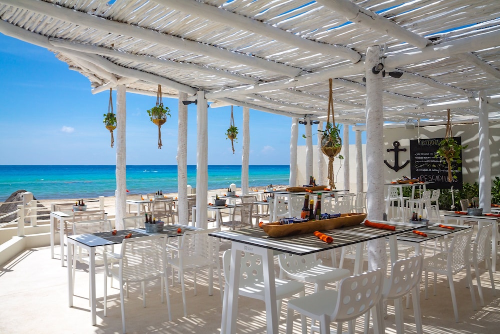 Fiesta Americana Condesa Cancun All Inclusive — Restaurant & bars in Cancun, Quintana Roo